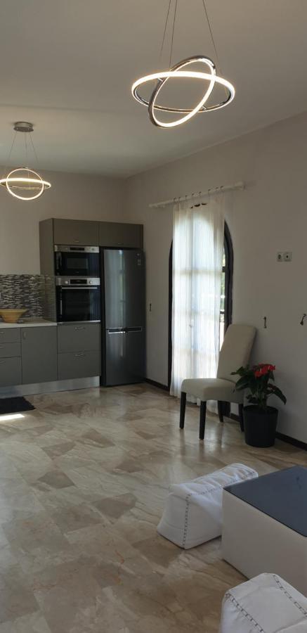 Angela Apartments Pool Gardens And Sea Views Агиос Стефанос Экстерьер фото