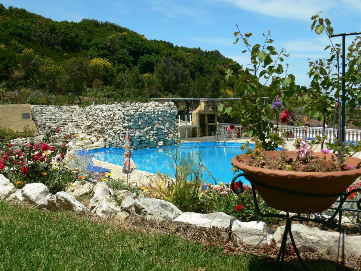 Angela Apartments Pool Gardens And Sea Views Агиос Стефанос Экстерьер фото